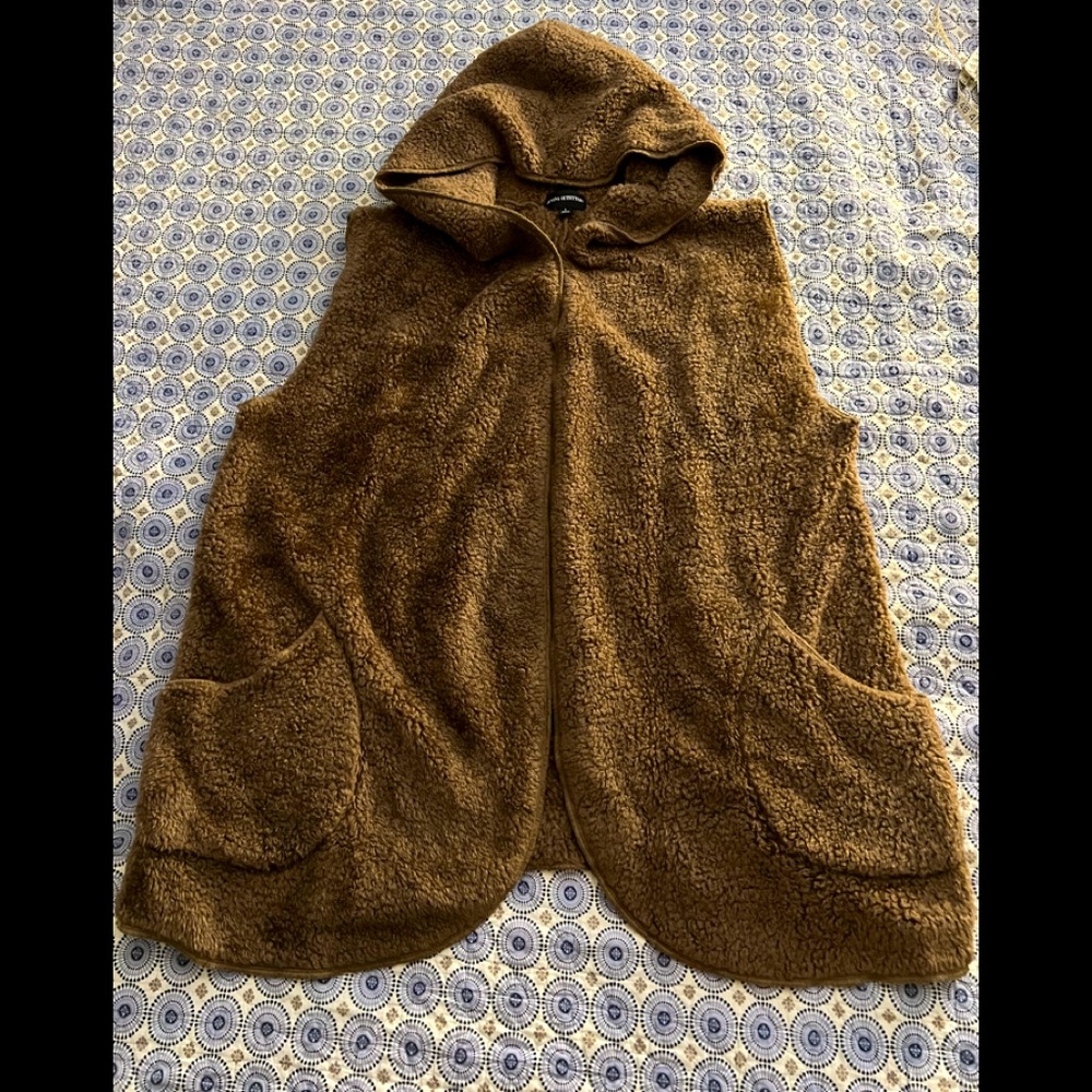 Faux Lambs Wool Hoodie Vest